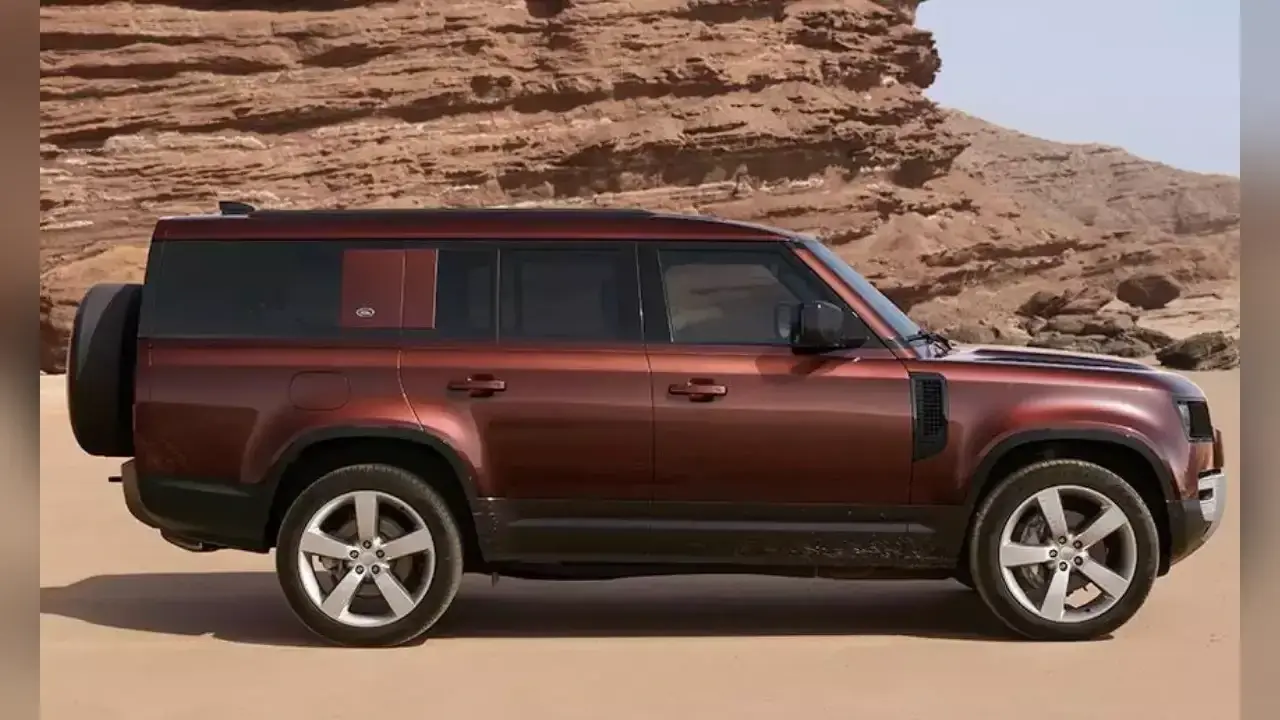 Land Rover लेकर आयी 8 सीटर Defender 130 SUV, जानें क्या खास है इसमें