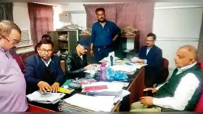 Bihar News: सीवान जिला परिषद के इंजीनियर के ठिकानों पर विजिलेंस का छापा, 3.2 करोड़ की संपत्ति का चला पता