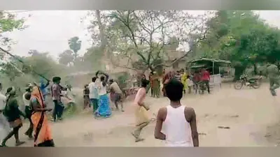शराबियों के खिलाफ छापेमारी के दौरान विवाद में महिला की गयी जान, बवाल देख वाहन छोड़ भाग खड़ी हुई पुलिस