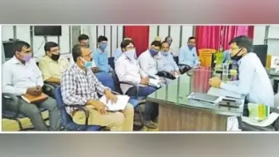 MP News : लड़के के साथ घूम रही थी युवती, लोगों ने जबरदस्ती उतरवाया बुर्का, वीडियो वायरल