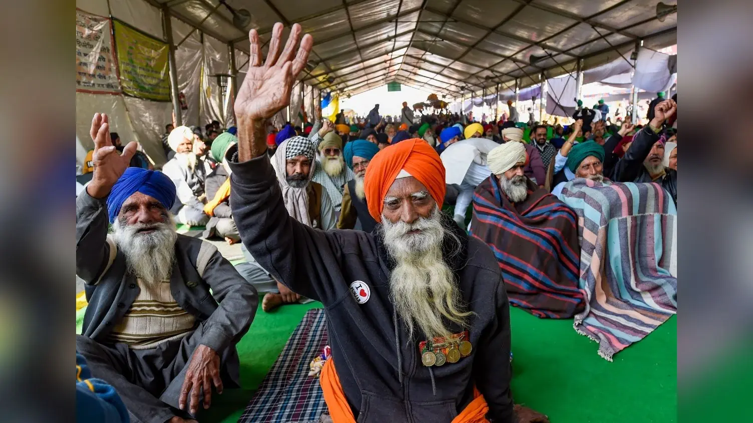 Kisan Andolan: 5 कारण, जिसकी वजह से सरकार कृषि कानूनों को अभी टालना चाहती है