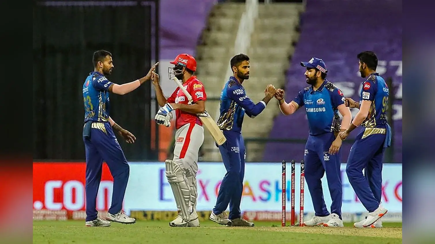 IPL 2020 : आखिरी ओवर में पोलार्ड ने किया चमत्कार, जड़े चार छक्के, जीत के बाद कहा- आखिरी चार ओवर में कुछ भी संभव
