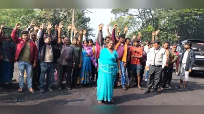 धनबाद : कोलकर्मी की अस्पताल में मौत, नियोजन के लिए वाशरी का चक्का जाम