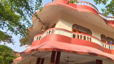 लखनऊ में माफिया मुख्तार अंसारी की भाभी की सील कोठी का ताला टूटा मिला, सामान गायब होने की आशंका