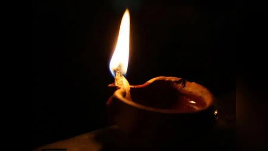 विद्यार्थियों, शिक्षकों व कर्मियों से दीया, मोमबत्ती व फ्लैश लाइट जलाने का आग्रह