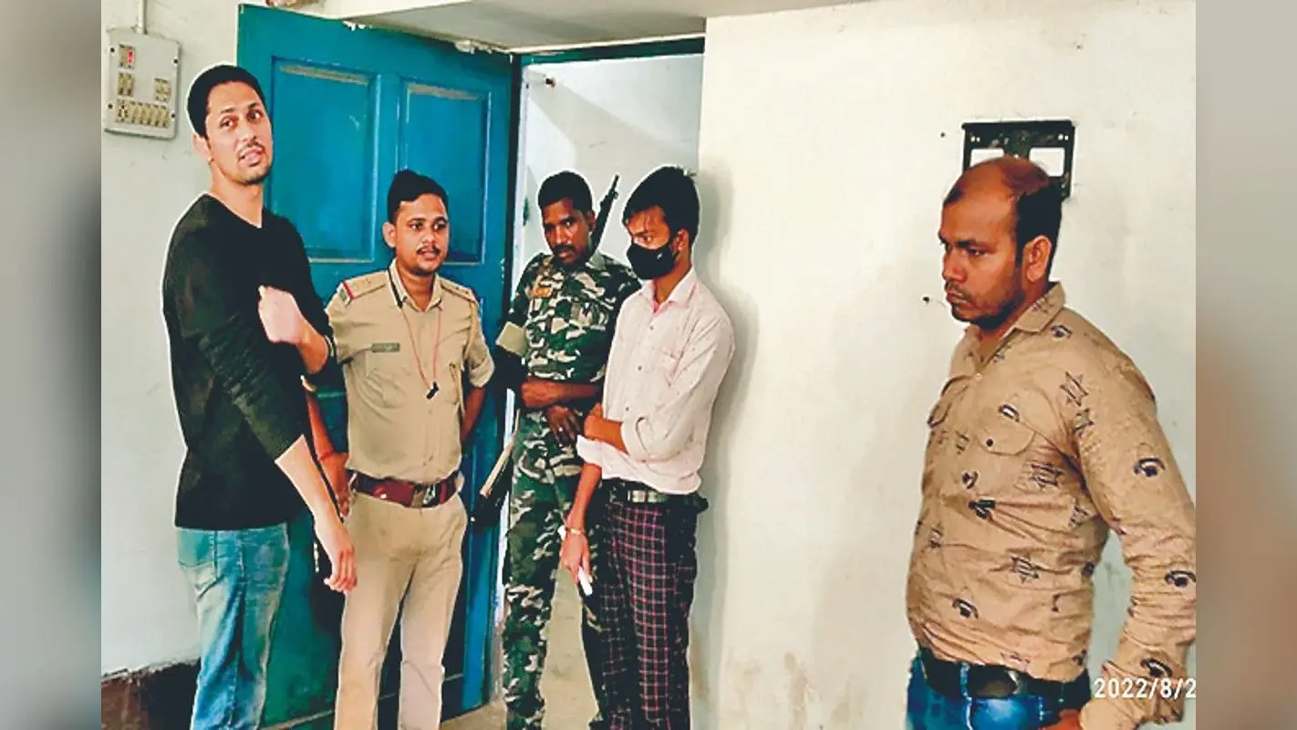 Cyber Fraud Case: 15 लाख की साइबर ठगी मामले में बाघमारा कॉलेज से कांको का छात्र गिरफ्तार