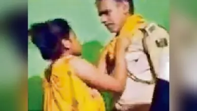 Bihar News: नर्तकी के साथ डांस करते पकड़े गए दो दारोगा, वायरल हुआ वीडियो तो एसपी ने किया सस्पेंड