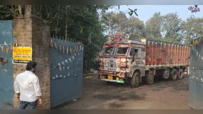 धनबाद : गोविंदपुर क्षेत्र में दो स्थानों पर खनन टास्क फोर्स ने मारे छापे, 32 टन अवैध कोयला जब्त