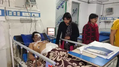 Bihar: बेटी की शादी को पूर्व मुखिया करा रहे थे घर पर सड़क निर्माण, छोटे भाई व भतीजा ने बरसायी गोलियां