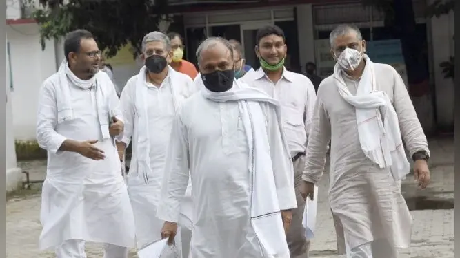Bihar Vidhan Sabha Chunav : एक फेज में हो चुनाव : एनडीए, राजद ने कहा- जनता के बीच जाने से ना रोके आयोग