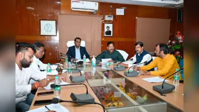 देवघर डीसी ने सभी राजनीतिक पार्टियों के नेताओं के साथ की बैठक, सहयोग करने का किया आह्वान