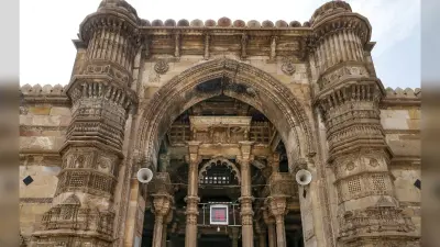 कोरोना वायरस पर जागरूकता फैलाने के लिए मस्जिदों को ऑडियो संदेश चलाने का निर्देश
