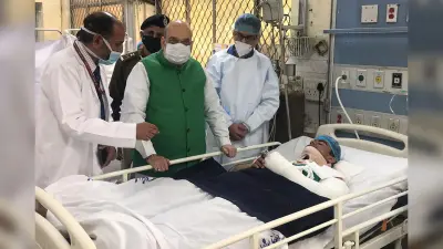 किसान हिंसा में घायल पुलिसवालों से गृह मंत्री अमित शाह ने अस्पताल में की मुलाकात, जाना हाल