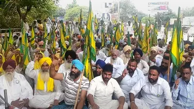 Farmer Protest: खत्म हुआ किसानों का प्रदर्शन, एसडीएम के खिलाफ होगी जांच, पीड़ित परिवार को मिलेगी नौकरी