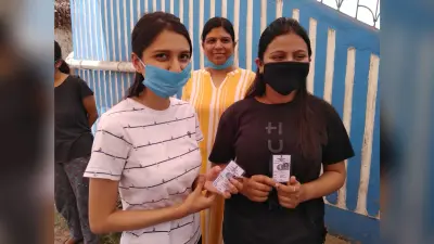 WB Election second Phase: डेबरा में धरने पर बैठी भाजपा उम्मीदवार भारती घोष, बीजेपी कार्यकर्ता गिरफ्तार