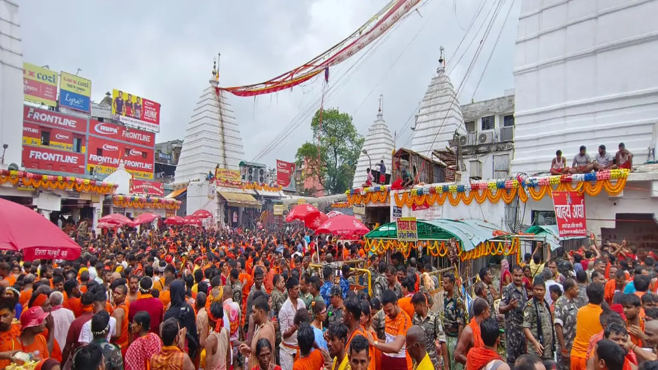 Sawan 2022, Shravani Mela 2022: सावन की तीसरी सोमवारी पर दो लाख से अधिक कांवरियां पहुंचे बाबाधाम