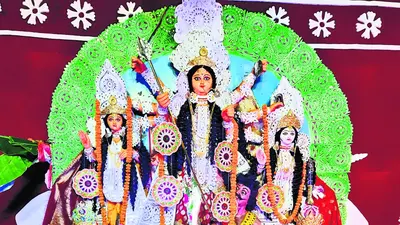 कानपुर: दुर्गा पंडाल में प्लास्टिक इस्तेमाल करने पर लगेगा 25 हजार का जुर्माना, ब्लैकलिस्ट हो सकती है कमेटी