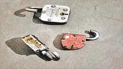 बिहार: पुलिस टीओपी के पास चोरों ने किया कांड, छह लाख रुपये के सोने-चांदी के गहने, बरतन व कीमती कपड़े ले उड़े