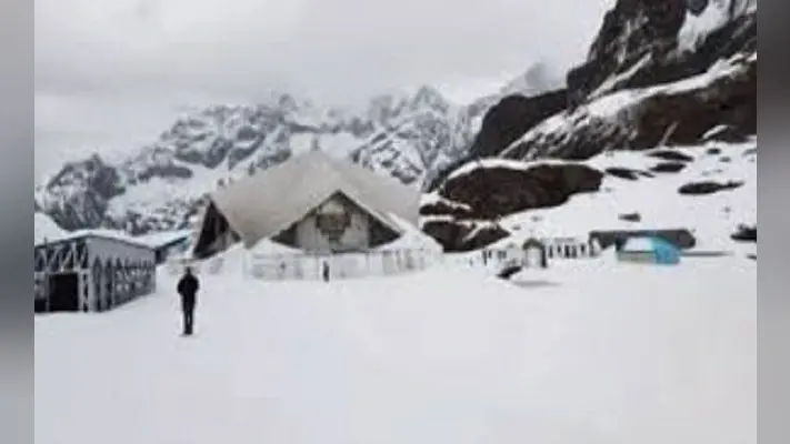 Hemkund Sahib Yatra 2020: आज से खुले हेमकुंड साहिब के कपाट, यहां जानें गाइडलाइन के अनुसार किन श्रद्धालुओं को मिलेगी प्रवेश की अनुमति