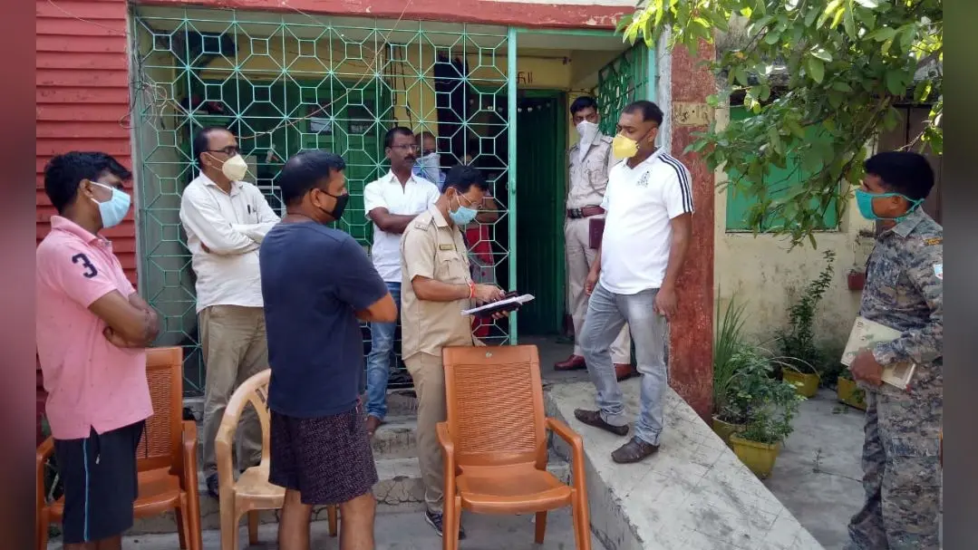 दरवाजा तोड़ घर में घुसे 8 अपराधी, 7 लाख के जेवरात और नकद लूटकर भागे