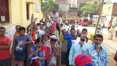 Aurangabad 1st Phase Voting : शहर से अधिक गांव में दिख रहा उत्साह, जानें पहले चार घंटों में क्या रहा मतदान प्रतिशत
