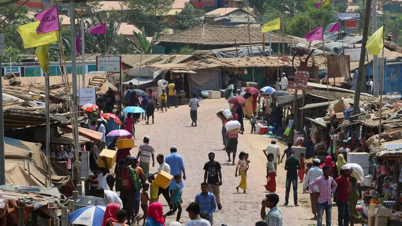 बांग्लादेश में दो गुटों के बीच झड़प, चार रोहिंग्या शरणार्थियों की मौत