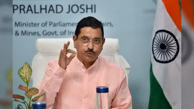 देश में बारिश की वजह से कोयला संकट, जून में स्टाॅक लेने को तैयार नहीं थे राज्य-कोयला मंत्री ने कहा