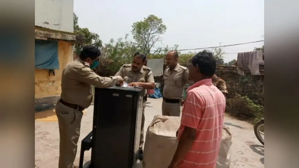 बर्दवान में BJP नेता के भतीजे पर दुष्कर्म का आरोप, कोर्ट में पेश नहीं होने पर जब्त हुई संपत्ति