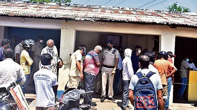 Corona Effect : नेपाल से आये पुलिसकर्मी को संक्रमण, रिम्स में भर्ती