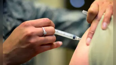 Corona Vaccine : कल से देश में कोरोना वैक्सीनेशन का दूसरा चरण, 45 पार वालों को इन 20 गंभीर बीमारियों के दिखाने होंगे ये कागजात