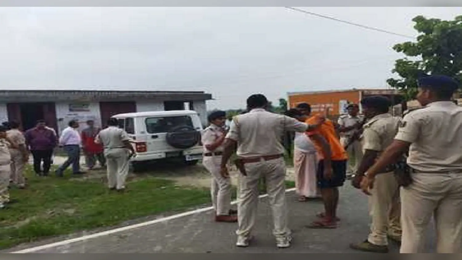 आर्केस्ट्रा संचालक व मानव तस्कर की चंगुल से नाबालिग बच्ची मुक्त, एक तस्कर गिरफ्तार