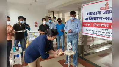 कोरोना संकट के बीच लोहरदगा में 103 लोगों ने किया स्वैच्छिक रक्तदान