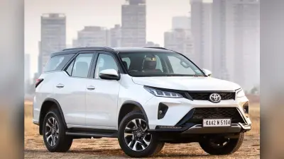 Toyota Mini Fortuner: क्रेटा, सेल्टोस और ग्रैंड विटारा का खेल खत्म! टोयटा के इस नए अवतार ने सबकी नींद उड़ाई