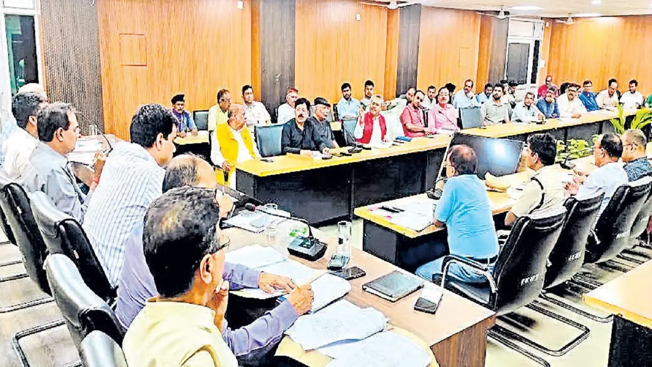 UP News: सुहागरात से पहले पत्नी को आया फोन, थोड़ी देर के बाद पति की मिली लाश, जानें क्या है पूरा मामला