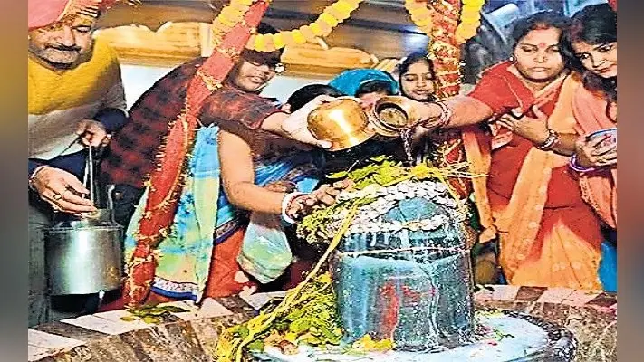 आजादी की जंग में बलिया के वीरों ने 14 अगस्त 1942 को फहराया था तिरंगा, पत्थर से किया था गोलियों का सामना