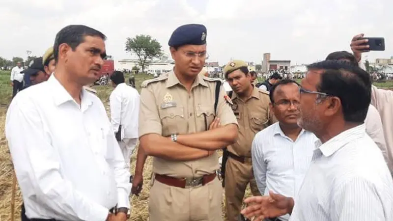 बिहार के कई गावों में गंगा का कहर, भागलपुर में तेज कटाव से मंदिर समेत सैकड़ों घर नदी में समाये