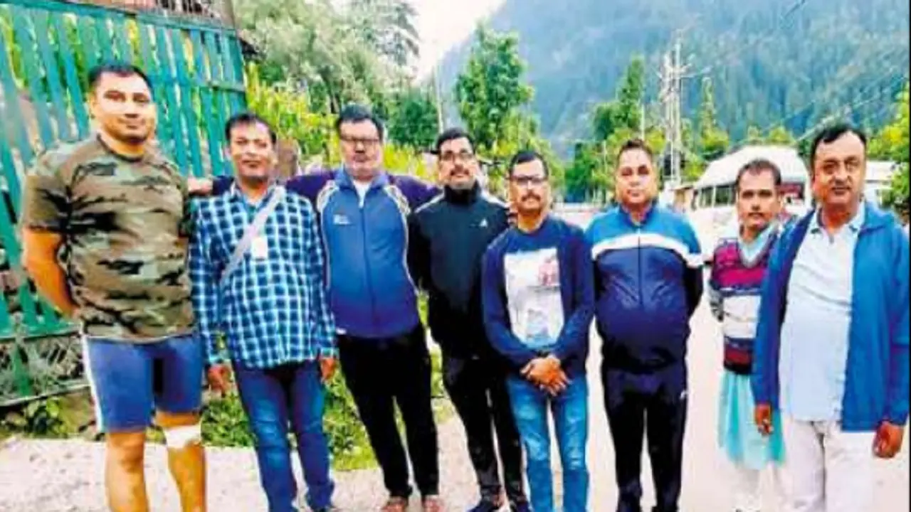 Patna News: राज्य के सभी सरकारी भवनों में लगेंगे सोलर प्लांट, जानें इस कंपनी को मिल सकती है ये जिम्मेदारी