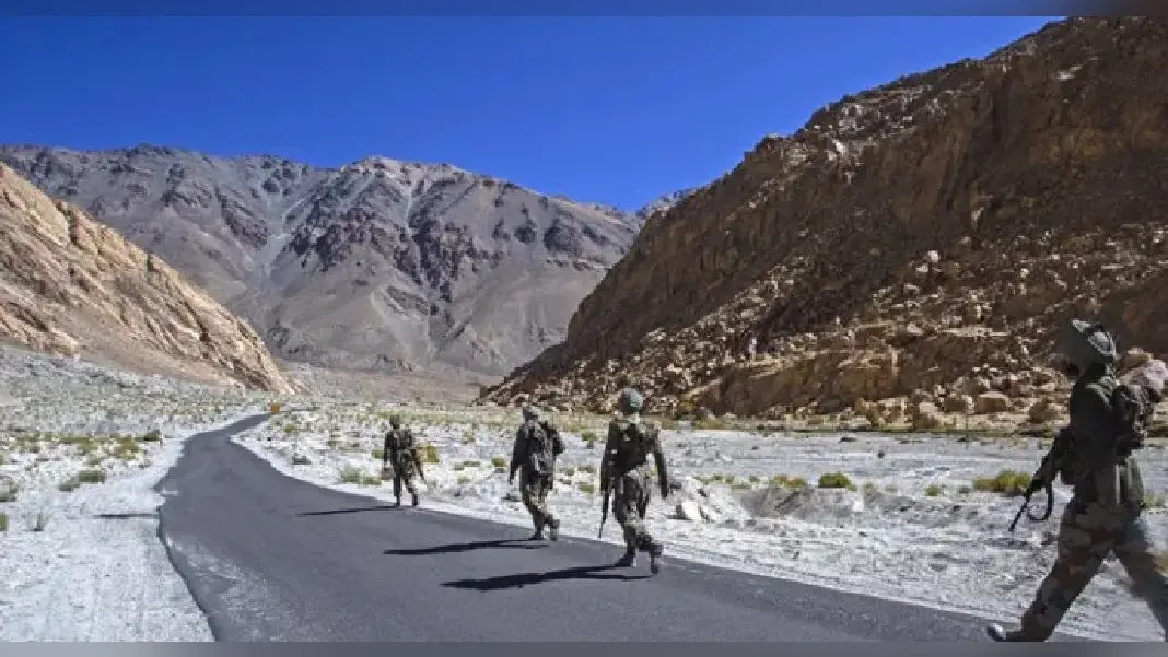 भारतीय सीमा में पकड़े गये चीनी सैनिक के पास था स्टोरेज डिवाइस, जानें और क्या क्या मिला