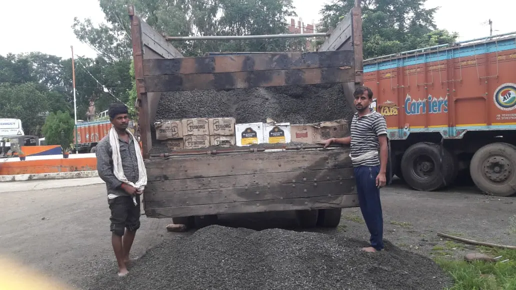 कोडरमा से इस तरीके से बिहार भेजी जाती थी अवैध शराब, दो तस्कर गिरफ्तार