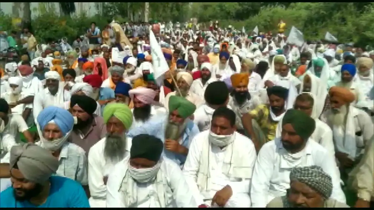 इमामी को ‘ग्लो एंड हैंडसम’ के उपयोग पर लगी अंतरिम रोक