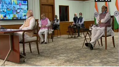 लगातार तीसरे दिन तीन लाख से कम मिले दैनिक कोरोना संक्रमित, वैक्सीनेशन के लिए जानें कैसे कराएं रजिस्ट्रेशन