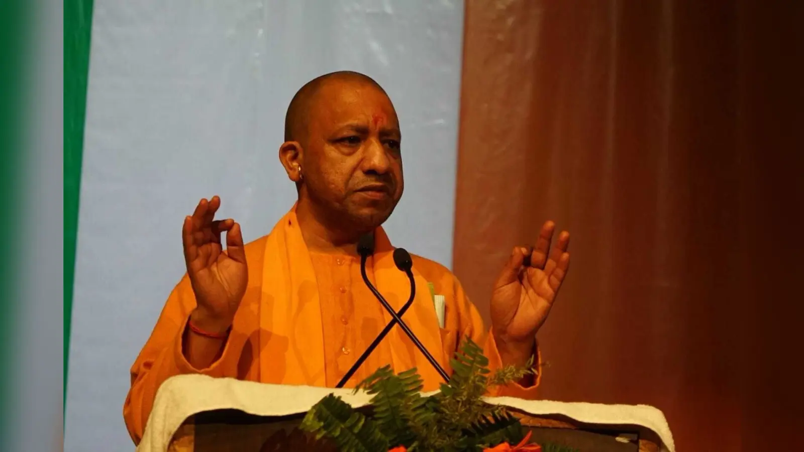UP के सियासी अखाड़े में किलेबंदी करने में जुटी BJP, कानपुर में सीएम योगी बूथ प्रभारियों को देंगे जीत का मंत्र