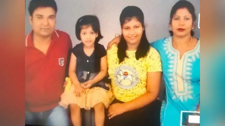 जमशेदपुर में दरिंदगी, पत्नी, दो बच्चों सहित 4 की हत्या कर शख्स फरार, पढ़ाने आयी ट्यूशन टीचर को भी मार डाला