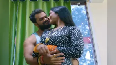 Bhojpuri Song: खेसारी लाल यादव ने ‘सईयां के मुस्की’ में किया बोल्ड रोमांस, सारी हदें की पार, Video Viral