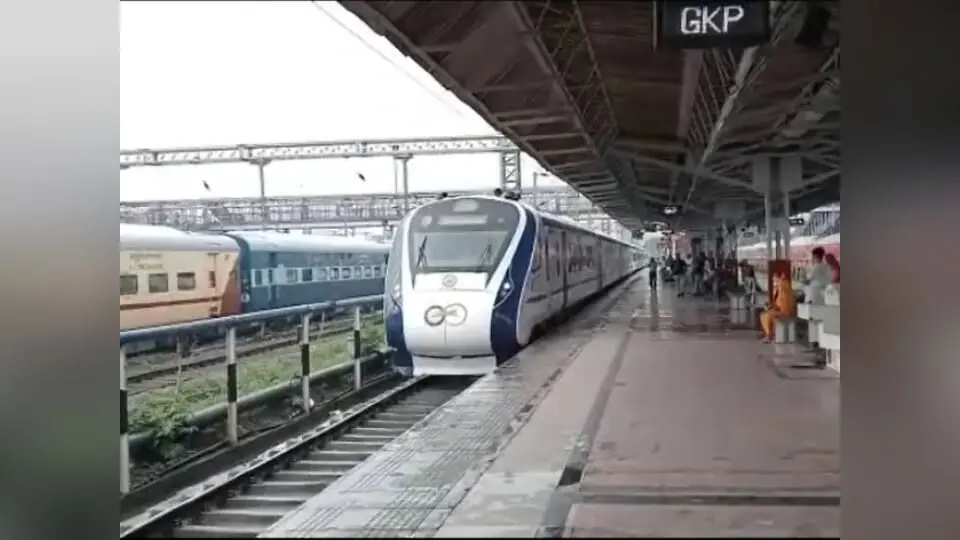 Vande Bharat Train : गोरखपुर – लखनऊ वंदे भारत एक्सप्रेस अब प्रयागराज तक चलेगी, देखें टाइम टेबुल …