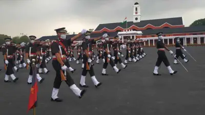 IMA के पासिंग आउट परेड में दिखा कोविड-19 का असर, चेहरे पर मास्क और हाथ में गल्व्स