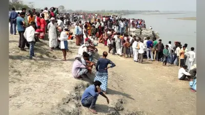 गोपालगंज में ओवरलोडिंग के कारण नाव पलटने से एक महिला की मौत, आठ लोग लापता