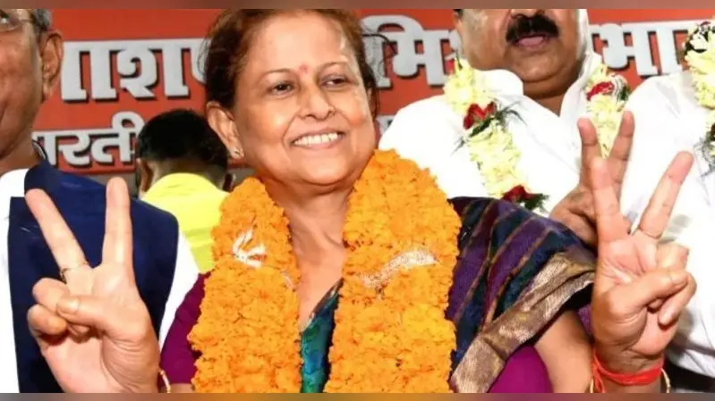 नगर निगम चुनाव: सास व बहू में समझौता, पूर्व मेयर सीता साहू के लिए मैदान से हटी श्वेता, नहीं लड़ेंगी चुनाव
