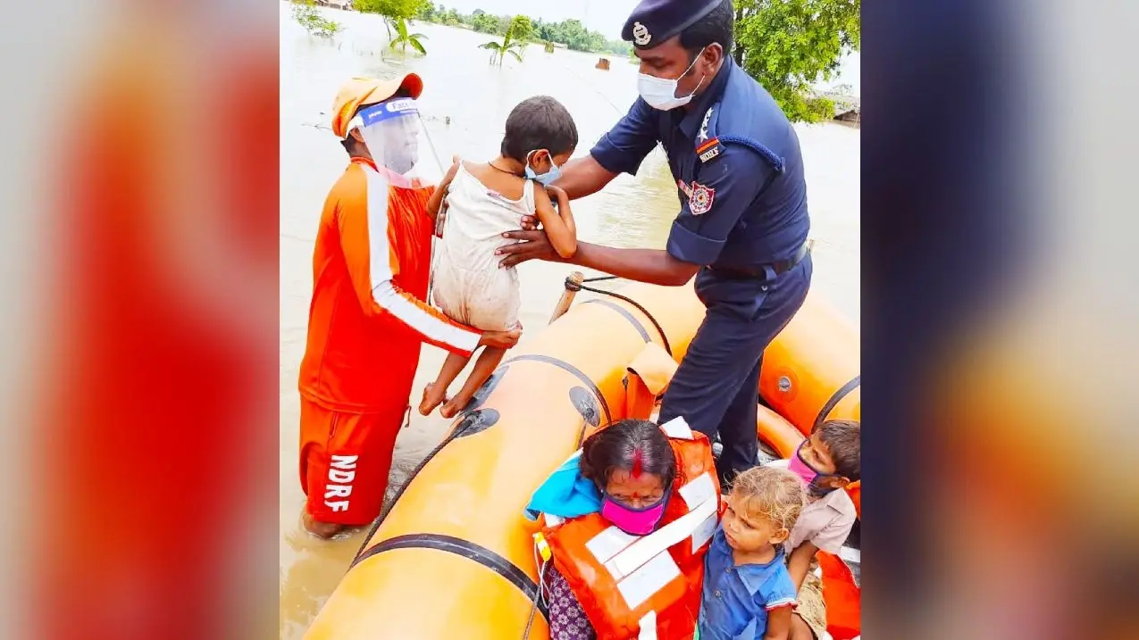 Bihar Flood: आठ जिलों में किया गया एनडीआरएफ को अलर्ट, बाढ़ प्रभावित इलाकों में रेकी तेज