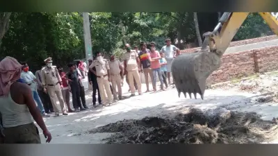 कोर्ट ले जाने के क्रम में नाले के रास्ते भागा कैदी, जेसीबी की मदद से खोज रही पुलिस